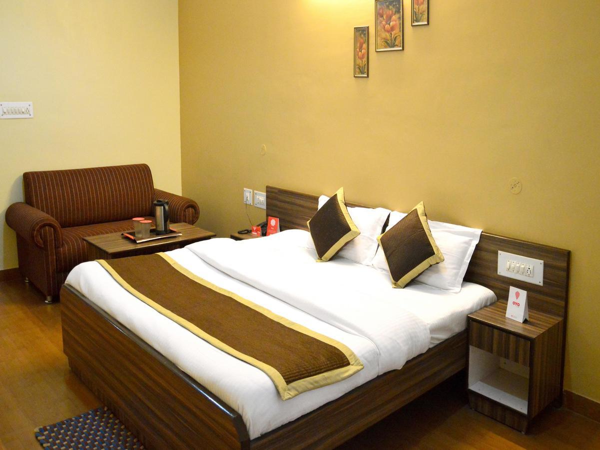 Oyo 6012 Hotel Rockwell Jaipur Exteriör bild