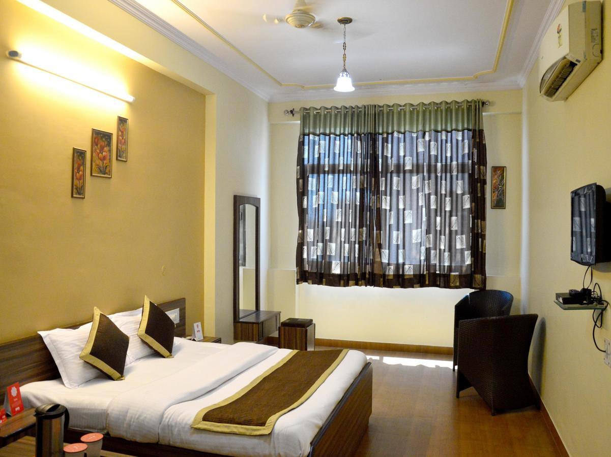 Oyo 6012 Hotel Rockwell Jaipur Exteriör bild