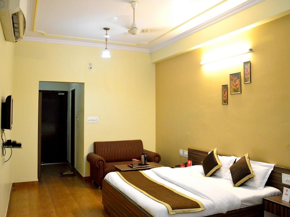 Oyo 6012 Hotel Rockwell Jaipur Exteriör bild