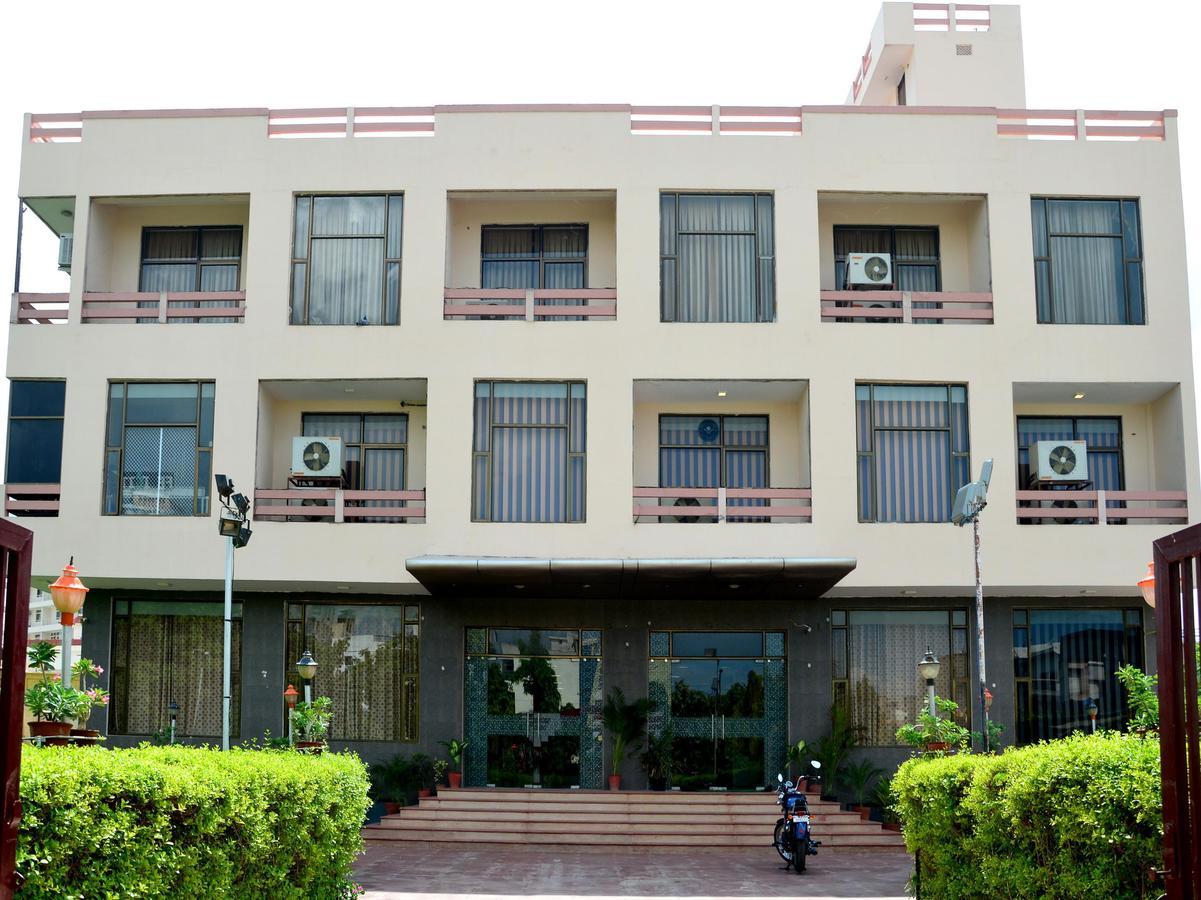 Oyo 6012 Hotel Rockwell Jaipur Exteriör bild