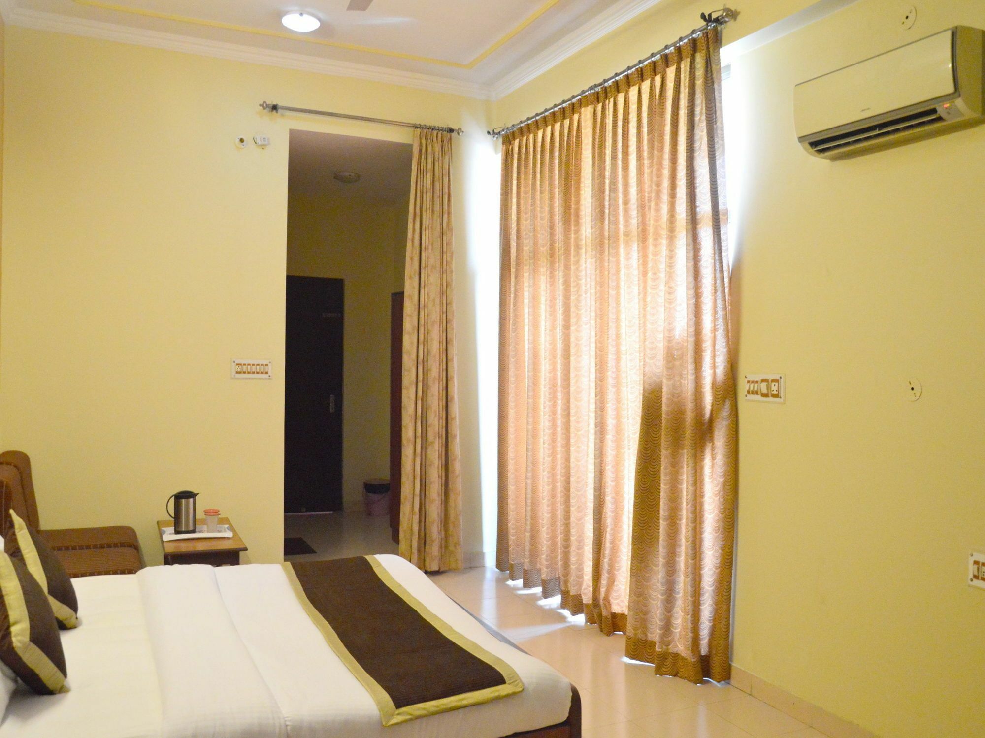 Oyo 6012 Hotel Rockwell Jaipur Exteriör bild